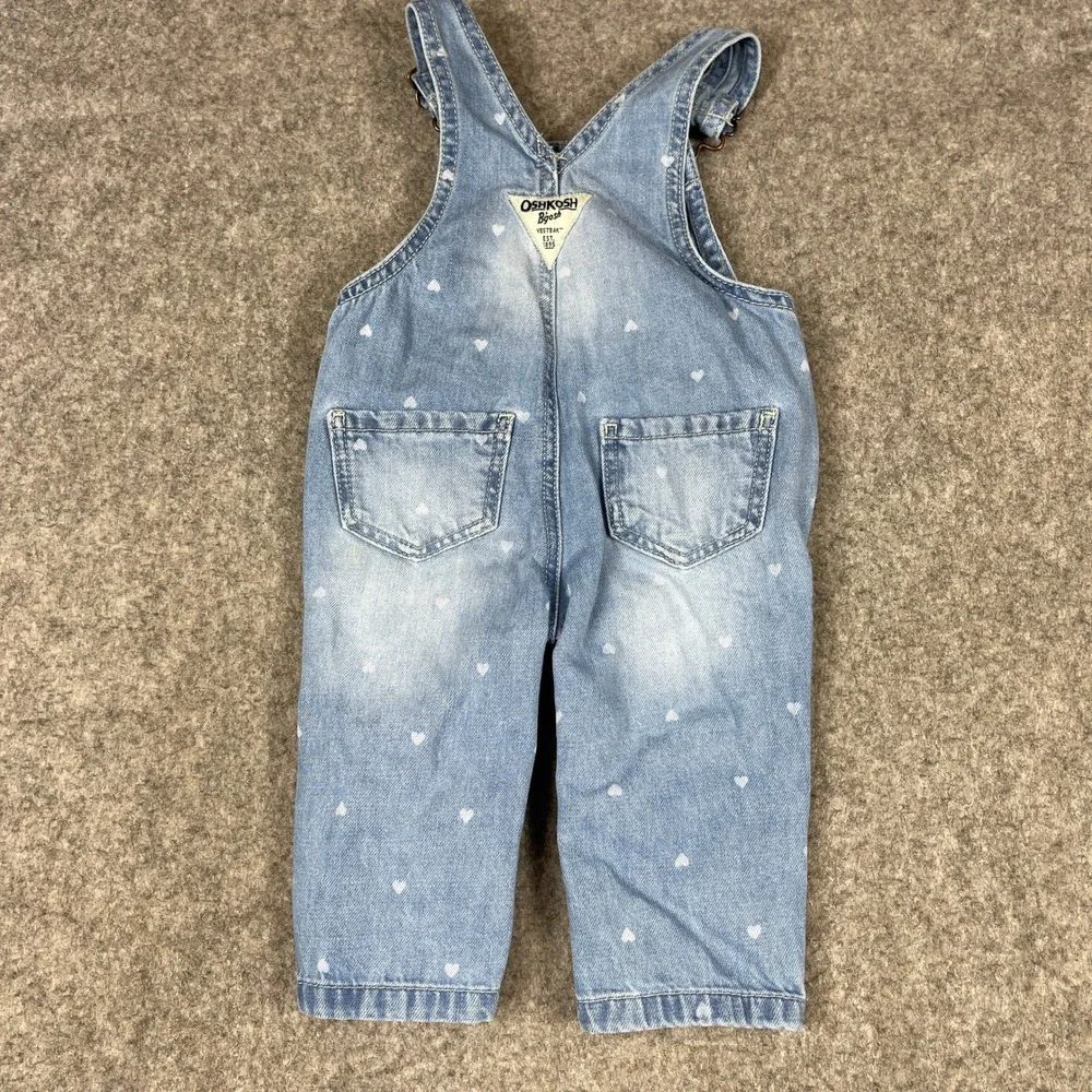 VTG OshKosh Bgosh Baby Girls Light Wash Denim Heart Print Vestbak Overalls 6M